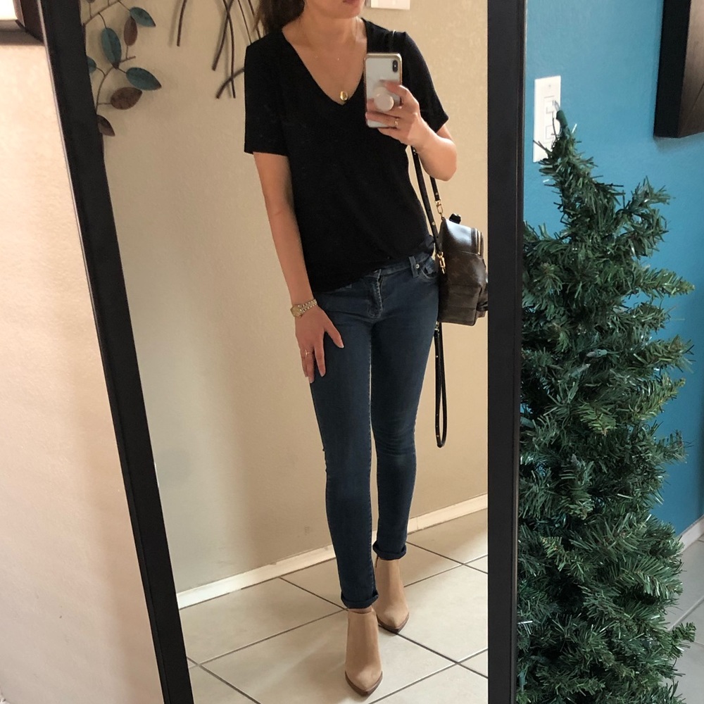7 For All Mankind Medium Rise Skinny Jeans Size 25
